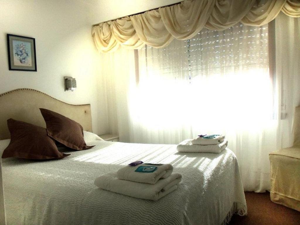 Dino'S Hotel Вилья-Хесель Номер фото